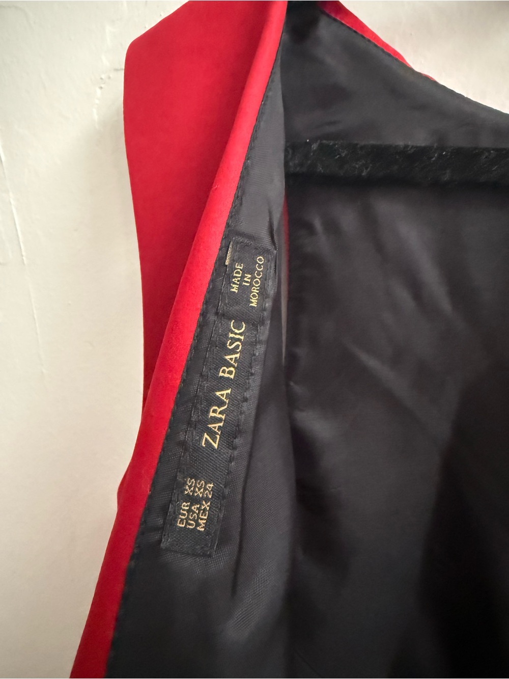 Zara Red Sleeveless Mini Dress with Peter Pan Collar - Picture 3 of 3